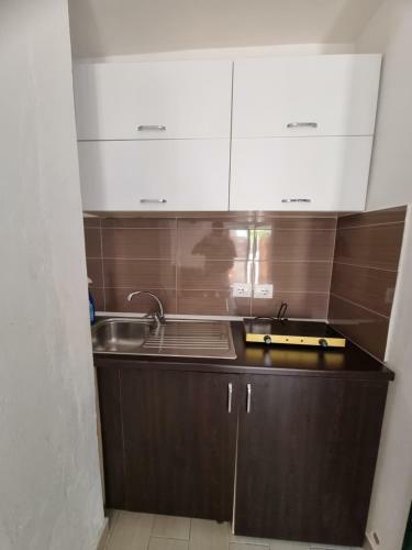 Sea View Apartment Dhermi With Balcony