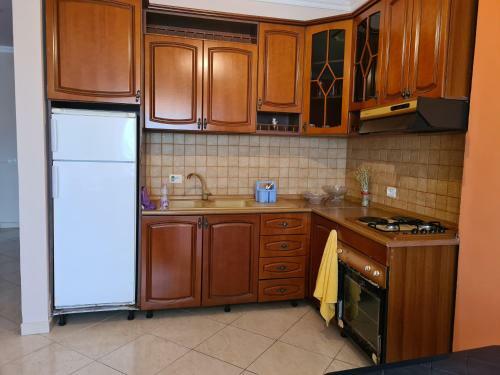 Armando Apartments