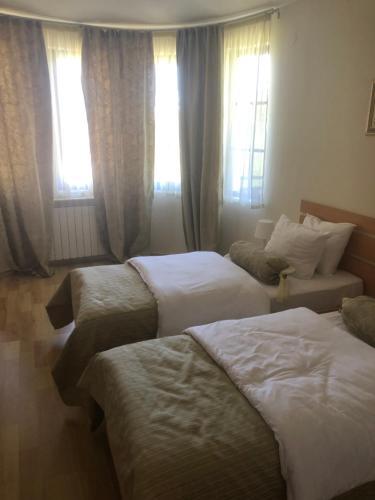 Pinerose Resort House 6
