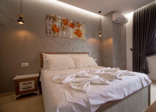 Ajilin Hotel Rooms