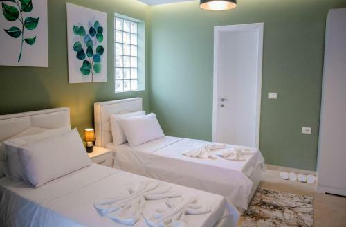 Ajilin Hotel Rooms
