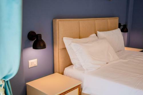 Ajilin Hotel Rooms