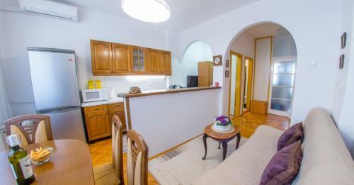 Mondo Apartment - With Parking Garage