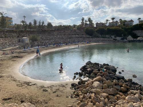 Famagusta Sunshine Apartment