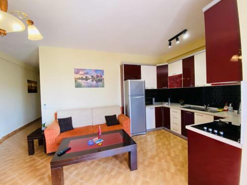 Apartment 2+1 Silent Green