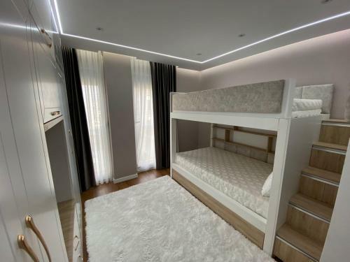 Wes Luxury Apartment