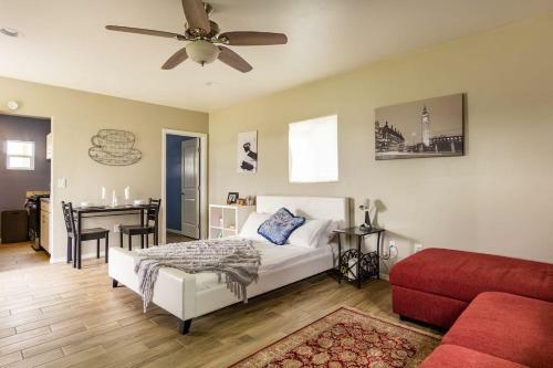 Hobby Farm Guesthouse