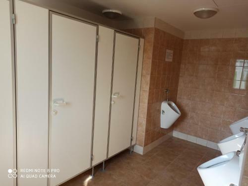 Albergue Ubytovac� Za?�zen� Karol�na