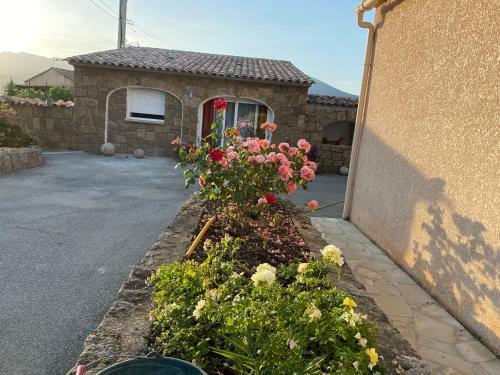 Petite Maison En Pierre