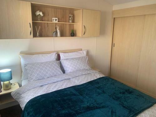 6 Berth, Pet Friendly Caravan On Lyons Kingsley, Abergele