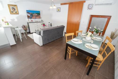 Apartamento Ku?a Za Odmor Ivanka