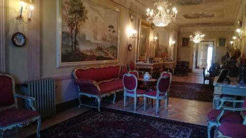 Hostal Camere In Villa D'epoca