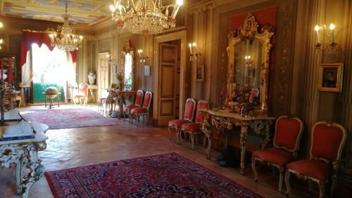 Hostal Camere In Villa D'epoca
