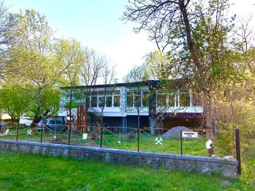 Hostal Fekete G�lya Pihen?h�z
