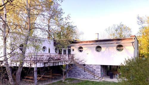Hostal Fekete G�lya Pihen?h�z