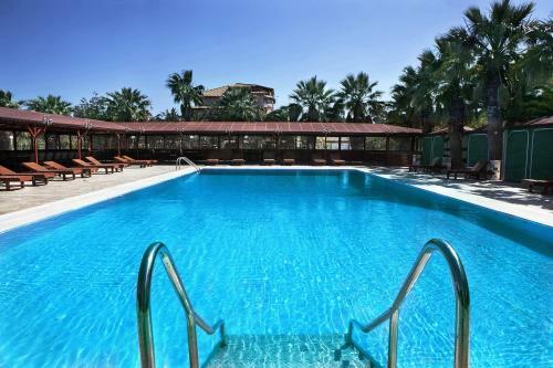 Bonaventure Villa - Largest Villa In Athens For Groups