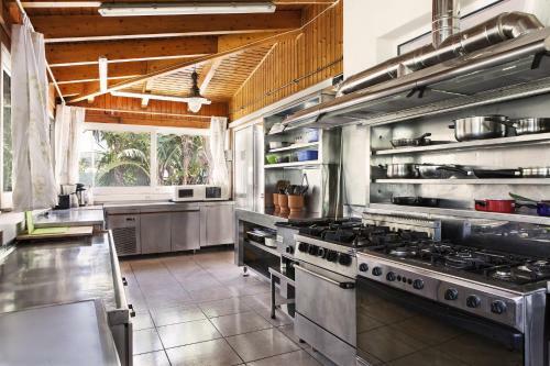 Bonaventure Villa - Largest Villa In Athens For Groups