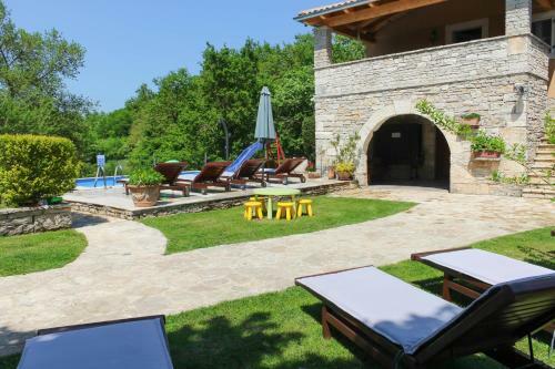 Beautiful Villa Karnevali With Private Pool