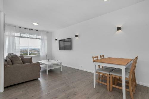 Lovely 1 Bedroom Apartment