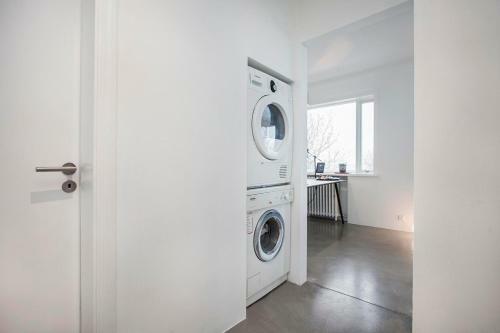 Luxury Apartment In Prime Location Ocean View