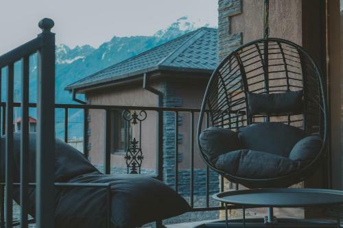 Hostal Kazbegi Mountains