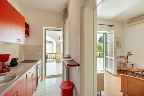Apartmani Divna