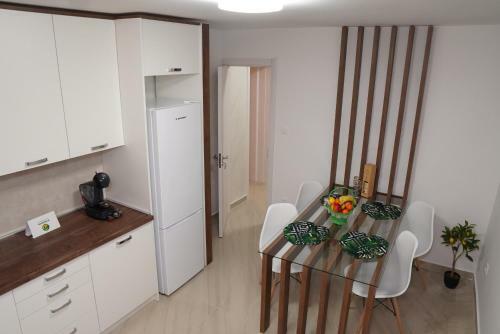 Apartments Manitovac M