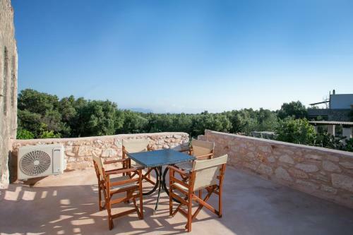 Charouda Country House