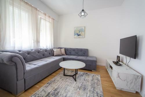 Blue Moon Apartment