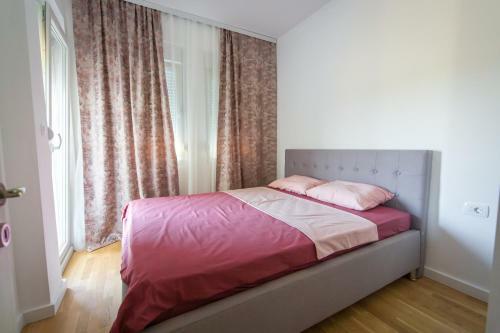 Sun Apartment