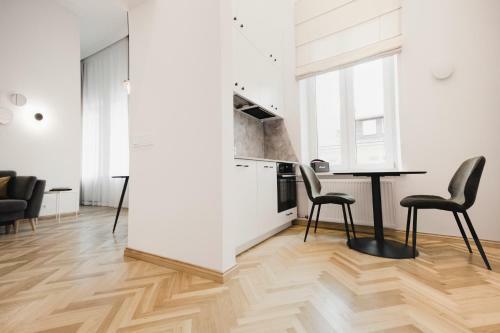 Old Town Modern Apartament