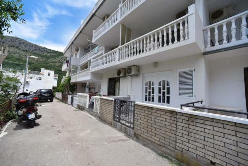 Apartment Milica Sveti Stefan