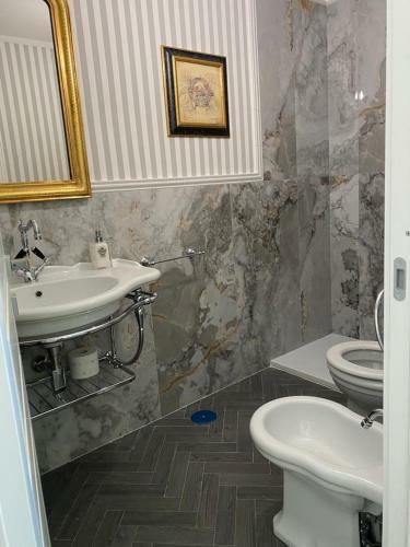 Hostal Regal House Anzio 3