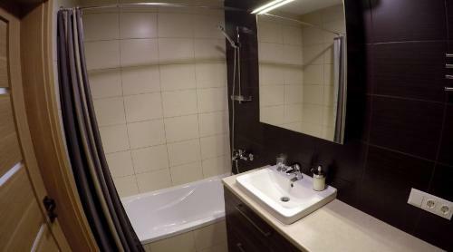 Port City Apartment
