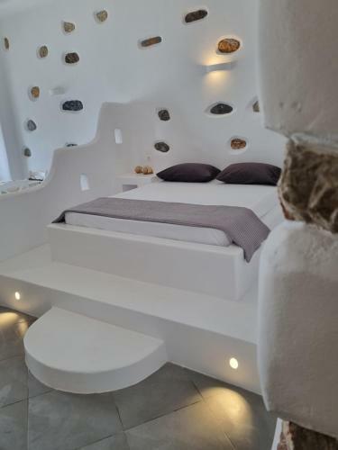 Nikola's Place II