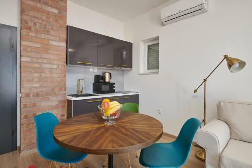 Apartments Maruna