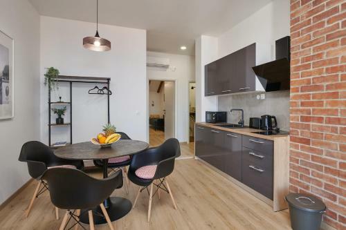 Apartments Maruna
