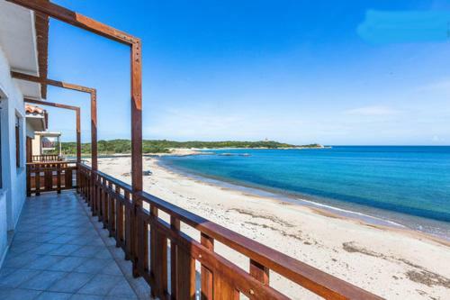 Apartamento On The Beach La Rena Beddha