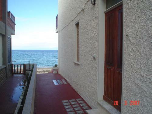 Apartamento On The Beach La Rena Beddha