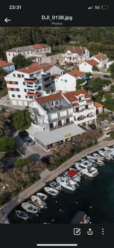 Bed & Breakfast Penthouse Laurus