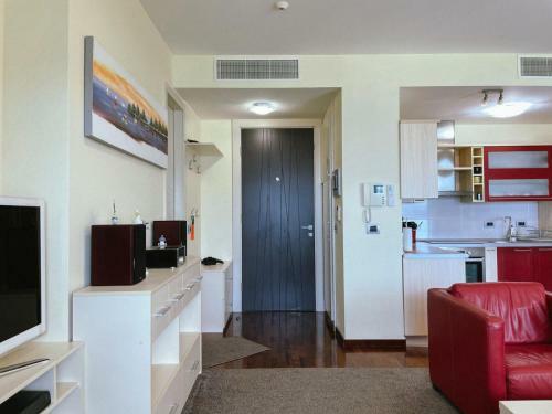 Oziris Apartment