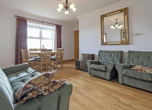 Matthews Traditional Holiday Cottage