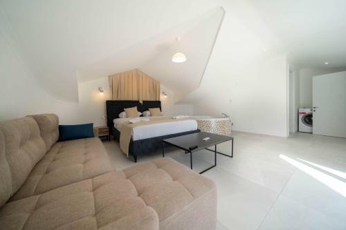 Villa Ayvaz 3 Tripleks