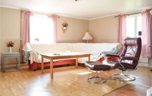 Nice Home In Ankarsrum W/ 2 Bedrooms