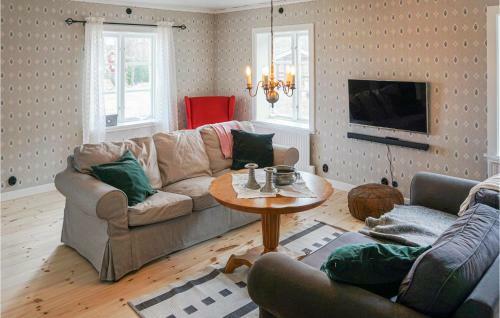 Stunning Home In �rj�ng With Wifi And 3 Bedrooms
