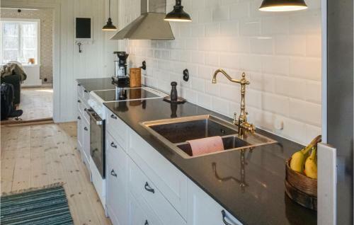 Stunning Home In �rj�ng With Wifi And 3 Bedrooms