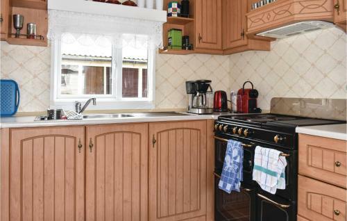 Awesome Apartment In Beddingestrand W/ 2 Bedrooms