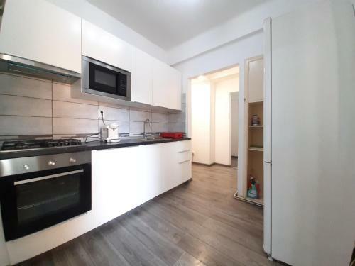 Four Rooms Apartment Central