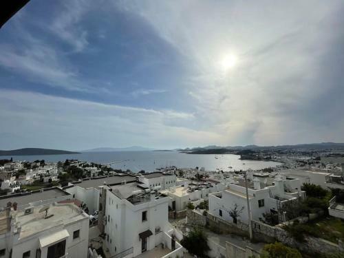 Villa Dublex House With Castle, Sea & Bodrum View 150 M2