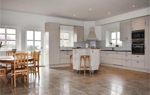 Three-bedroom Holiday Home In Blentarp
